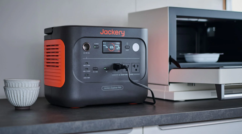 Jackery】ポータブル電源 900