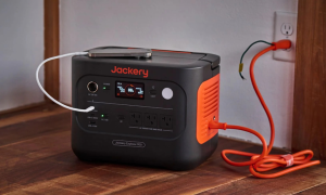 Jackery】ポータブル電源 900